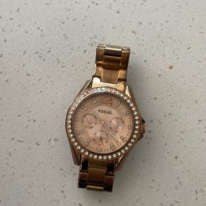 Rose gold fossil watch